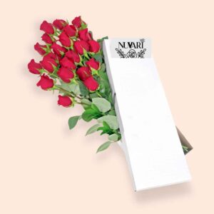 Caja de rosas con 24 unidades. Flores frescas en Bogotá, ideal para regalos especiales